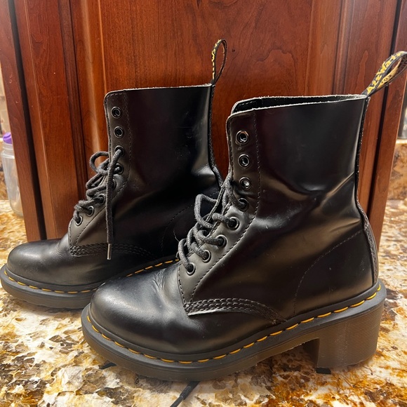 Dr. Martens Sanguine Bootie - Women's size 6 - Picture 3 of 5